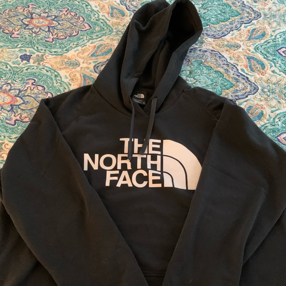 Women Northface half dome hoodie